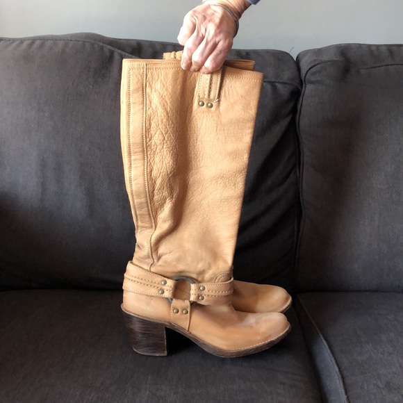 FRYE leather boots- Gently used- Size 8 - Picture 3 of 7
